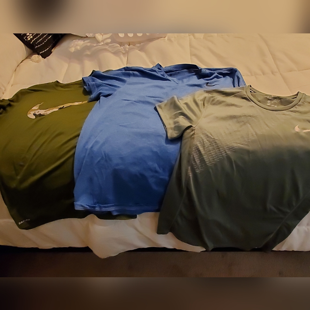Nike Shirt Collection - Picture 2 of 2